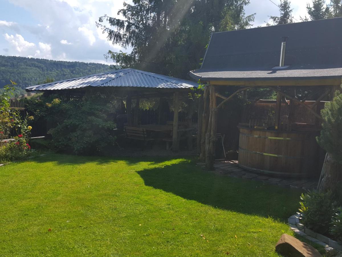 Pokoje Goscinne U Gochy Ustrzyki Dolne Exteriér fotografie