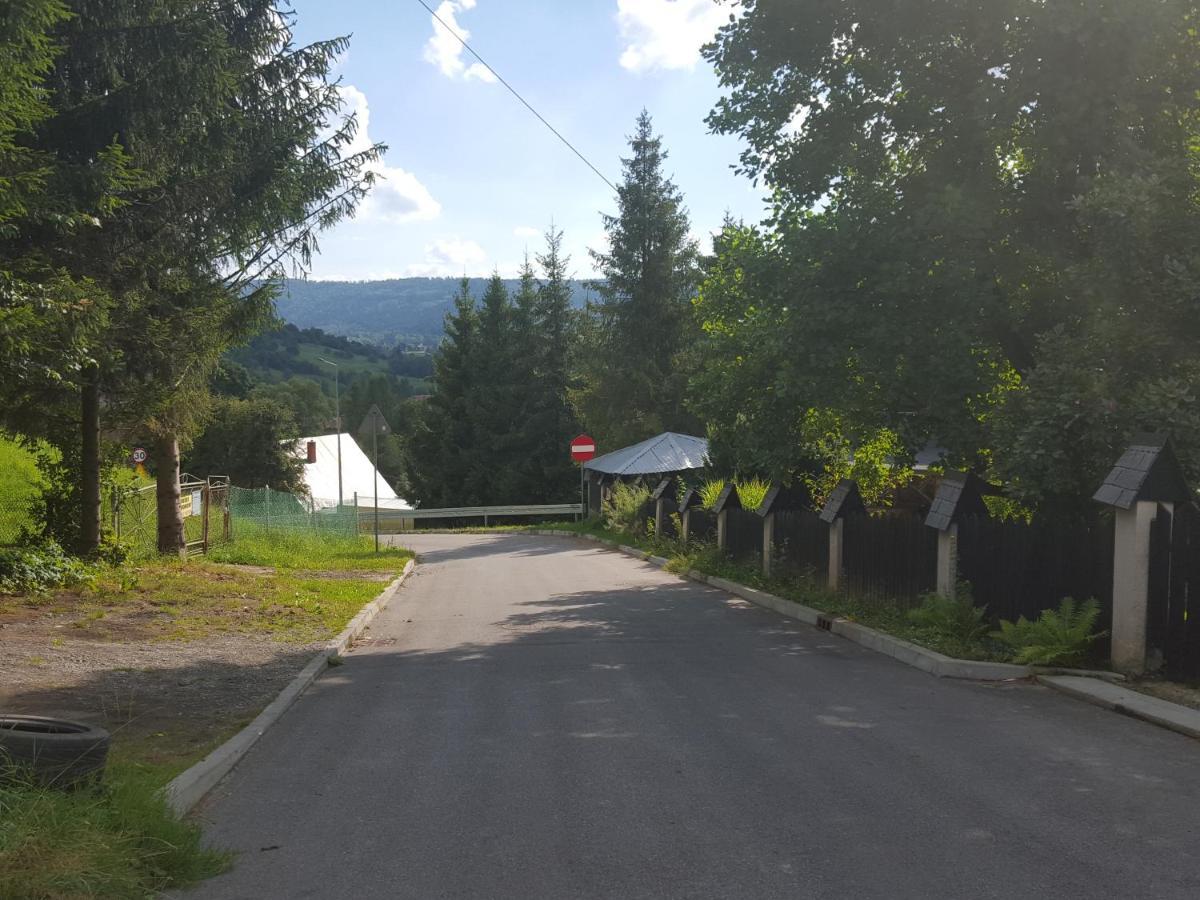 Pokoje Goscinne U Gochy Ustrzyki Dolne Exteriér fotografie